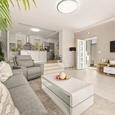 Novtek Istria With Private Heated Pool * Diminići
