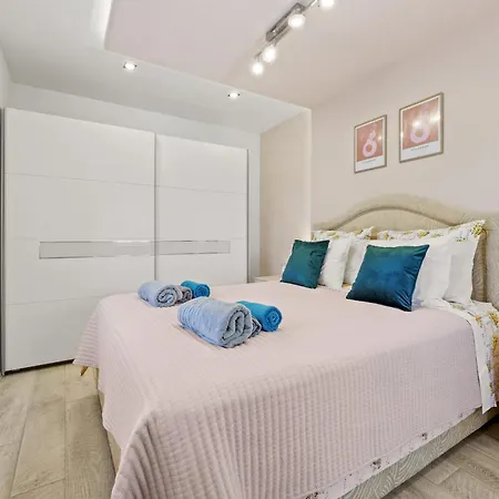 Villa Novek Istria With Private Heated Pool Diminici