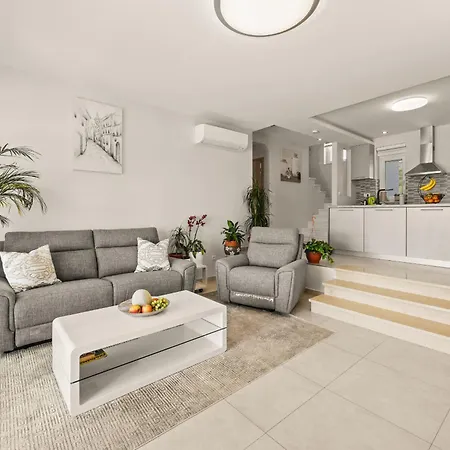 Villa Novek Istria With Private Heated Pool Diminici